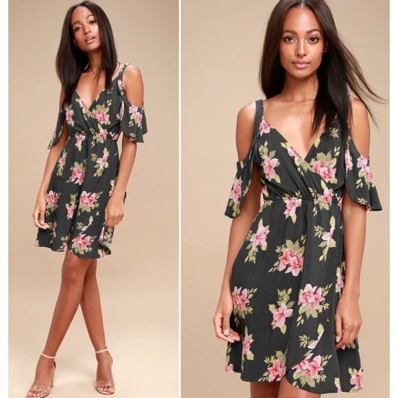 O'Neill Dresses & Skirts - NEW $54 O'Neill Womens Large Charcoal Gray Floral Print Cold Shoulder Wrap Dress